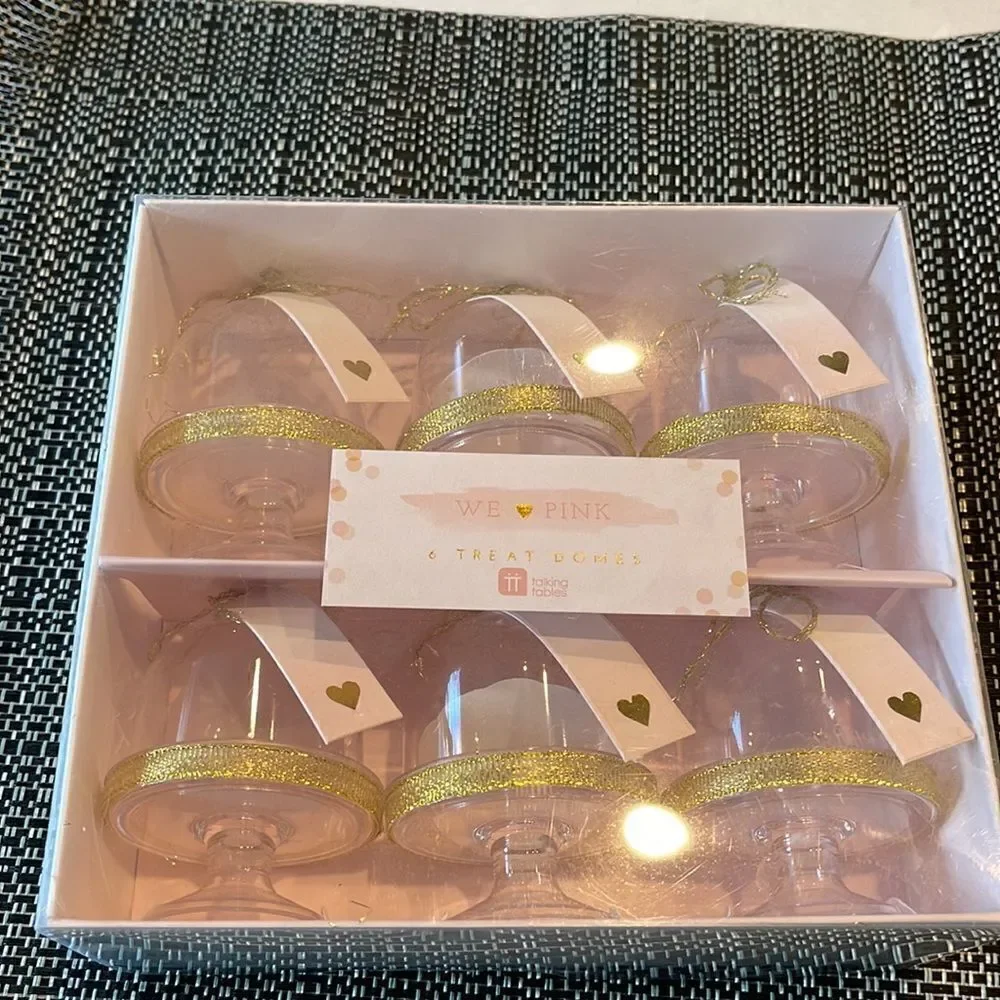 Treat domes for strawberries Oreo balls diamond rings love notes new in  box.